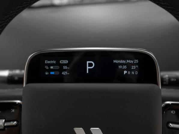 Li Auto (Lixiang) L6 с пробегом 2024 года, цена 5 280 000 рублей, 39120 км, внедорожник, Автокод Объявления