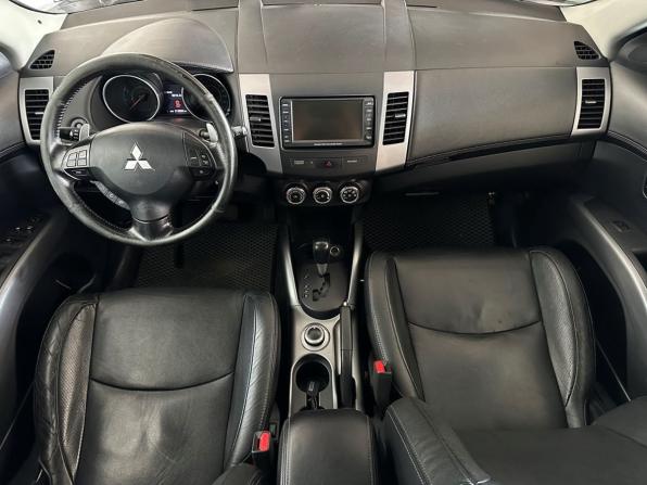 Mitsubishi Outlander II Рестайлинг с пробегом 2012 года, цена 1 180 000 рублей, 213898 км, внедорожник, Автокод Объявления