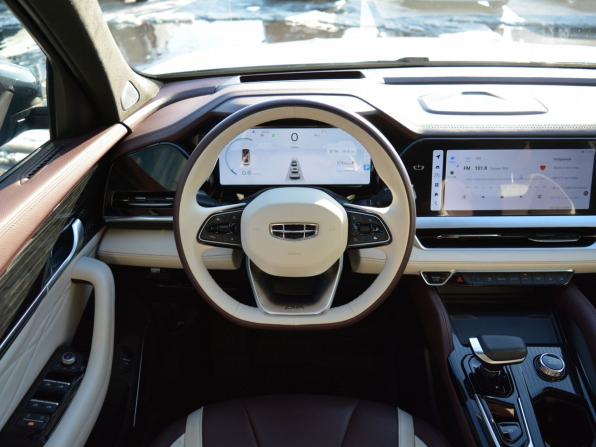 Geely Monjaro I с пробегом 2023 года, цена 3 380 000 рублей, 22958 км, внедорожник, Автокод Объявления
