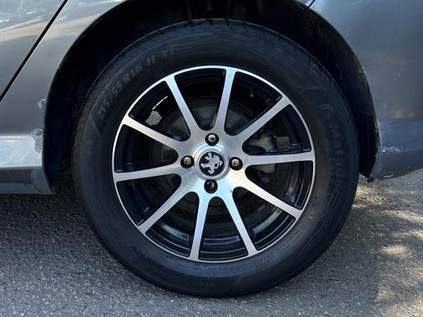 Peugeot 308 I с пробегом 2009 года, цена 375 000 рублей, 208178 км, хэтчбек, Автокод Объявления