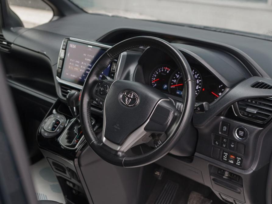Toyota Noah III (R80) Рестайлинг Новосибирск  - изображение 10