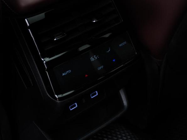 Geely Monjaro I с пробегом 2024 года, цена 2 449 000 рублей, 55000 км, внедорожник, Автокод Объявления