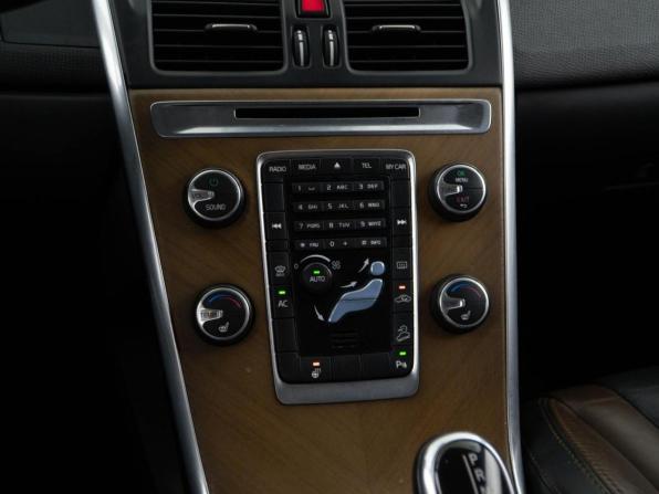 Volvo XC60 I Рестайлинг с пробегом 2013 года, цена 1 749 050 рублей, 259132 км, внедорожник, Автокод Объявления