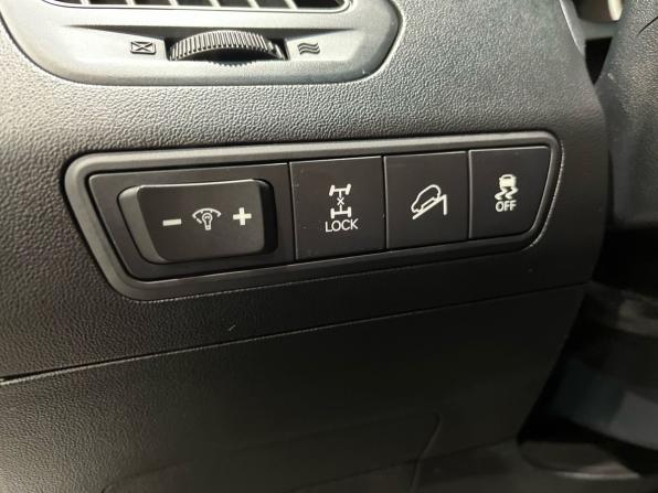 Hyundai ix35 I Рестайлинг с пробегом 2013 года, цена 1 390 000 рублей, 111311 км, внедорожник, Автокод Объявления