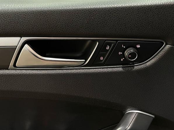 Volkswagen Passat (North America and China) I Рестайлинг с пробегом 2016 года, цена 1 750 000 рублей, 96517 км, седан, Автокод Объявления