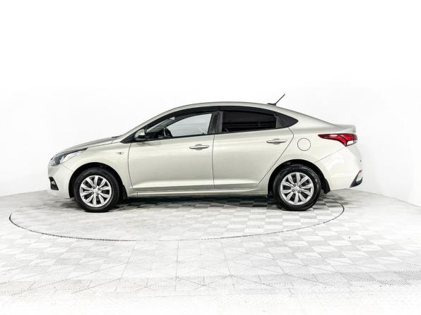 Hyundai Solaris II с пробегом 2019 года, цена 947 000 рублей, 170474 км, седан, Автокод Объявления