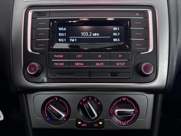 Volkswagen Polo V Рестайлинг с пробегом 2020 года, цена 1 250 000 рублей, 106352 км, седан, Автокод Объявления