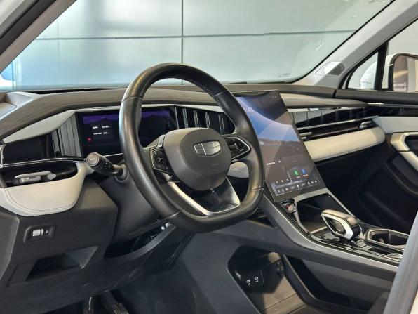 Geely Atlas II с пробегом 2024 года, цена 2 697 000 рублей, 60548 км, внедорожник, Автокод Объявления