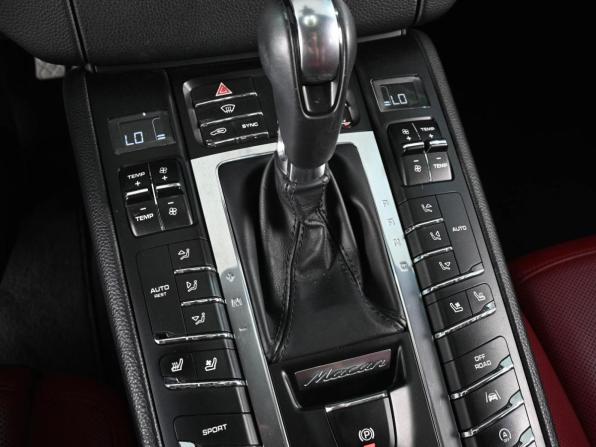 Porsche Macan I с пробегом 2017 года, цена 3 770 000 рублей, 96129 км, внедорожник, Автокод Объявления