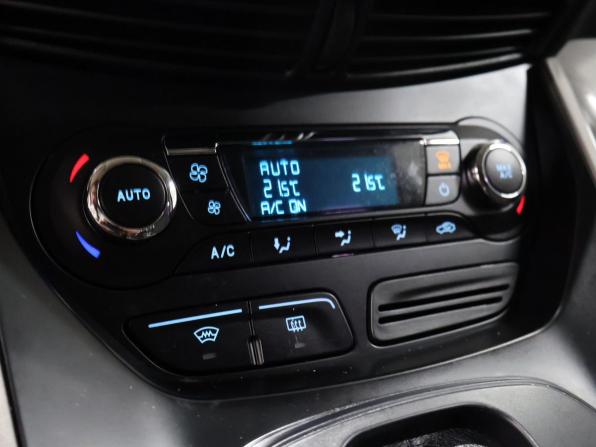 Ford Kuga II с пробегом 2015 года, цена 1 320 000 рублей, 133454 км, внедорожник, Автокод Объявления