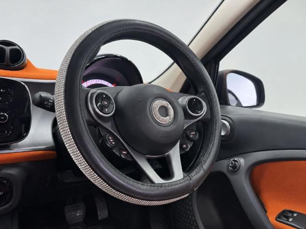 Smart Forfour II с пробегом 2017 года, цена 939 000 рублей, 86644 км, хэтчбек, Автокод Объявления