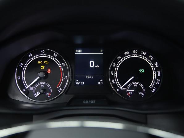 Skoda Rapid II с пробегом 2021 года, цена 1 550 000 рублей, 76136 км, лифтбек, Автокод Объявления