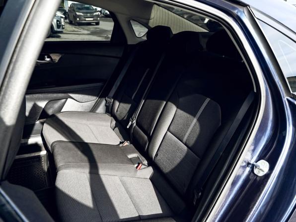 Kia Cerato IV Рестайлинг с пробегом 2021 года, цена 2 099 000 рублей, 84471 км, седан, Автокод Объявления