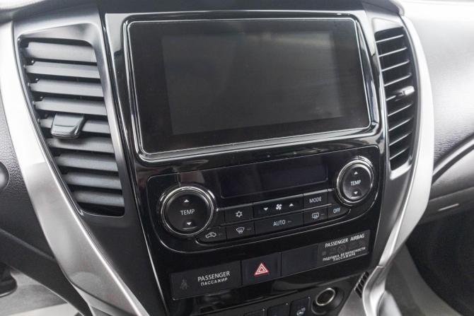 Mitsubishi Pajero Sport III с пробегом 2019 года, цена 2 899 000 рублей, 177000 км, внедорожник, Автокод Объявления