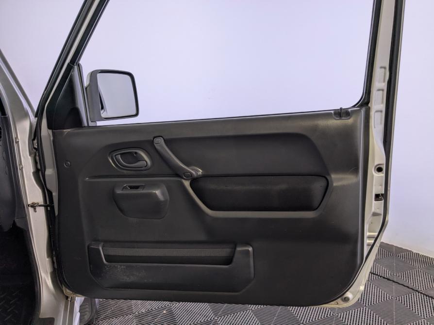 Suzuki Jimny III Рестайлинг 1 Москва  - изображение 24