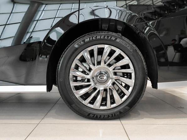 GAC M8 с пробегом 2024 года, цена 4 850 000 рублей, 111 км, минивэн, Автокод Объявления
