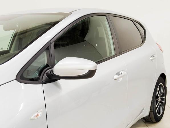 Kia Ceed II Рестайлинг с пробегом 2017 года, цена 953 800 рублей, 201935 км, хэтчбек, Автокод Объявления