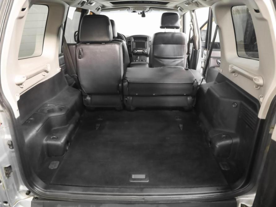 Mitsubishi Pajero IV Рестайлинг 1 Санкт-Петербург  - изображение 26