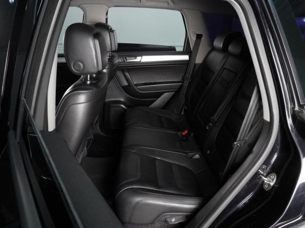 Volkswagen Touareg II с пробегом 2013 года, цена 2 025 000 рублей, 217640 км, внедорожник, Автокод Объявления
