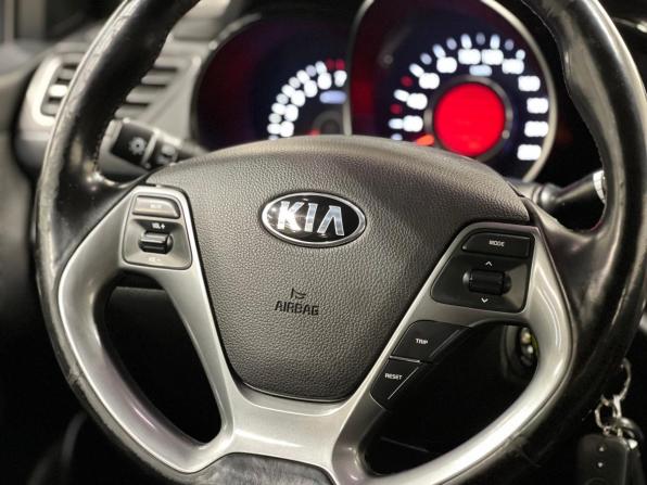 Kia Rio III Рестайлинг с пробегом 2017 года, цена 1 150 000 рублей, 155000 км, седан, Автокод Объявления