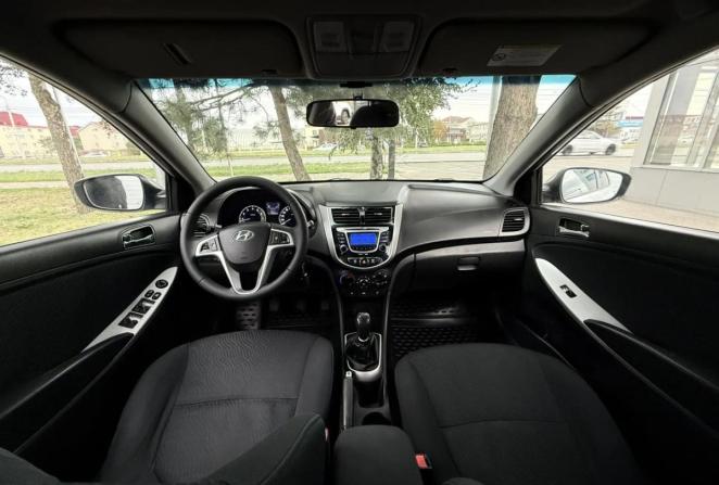 Hyundai Solaris I с пробегом 2011 года, цена 790 000 рублей, 182540 км, седан, Автокод Объявления