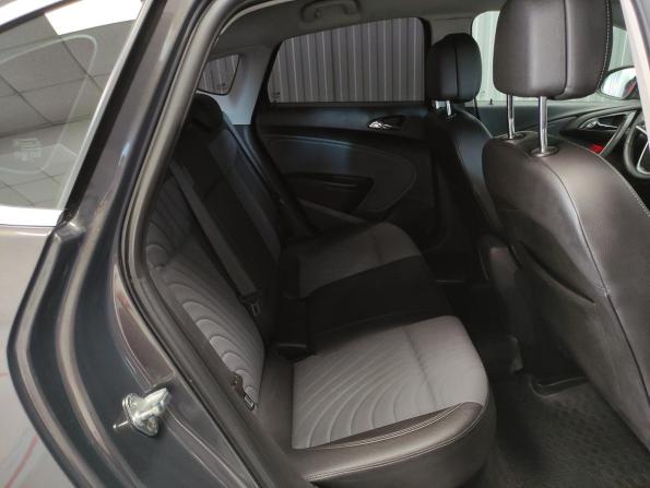 Opel Astra J Рестайлинг с пробегом 2013 года, цена 790 000 рублей, 212445 км, седан, Автокод Объявления