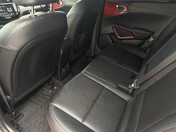 Kia Soul III Рестайлинг с пробегом 2022 года, цена 2 185 000 рублей, 83000 км, хэтчбек, Автокод Объявления