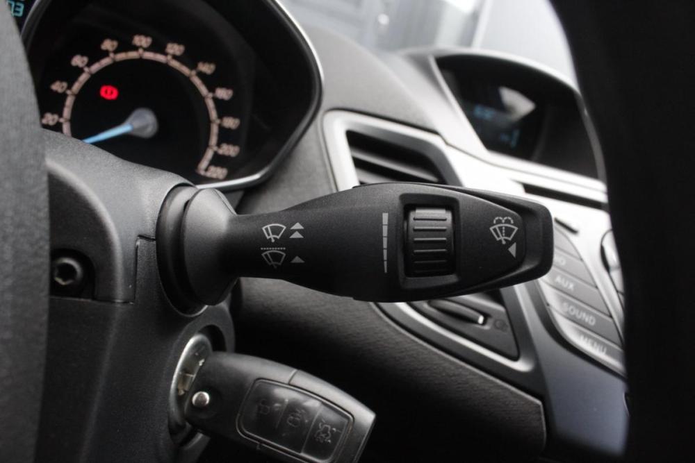 Ford Fiesta Mk6 Рестайлинг Брянск  - изображение 11