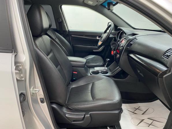 Kia Sorento II с пробегом 2009 года, цена 900 000 рублей, 284107 км, внедорожник, Автокод Объявления