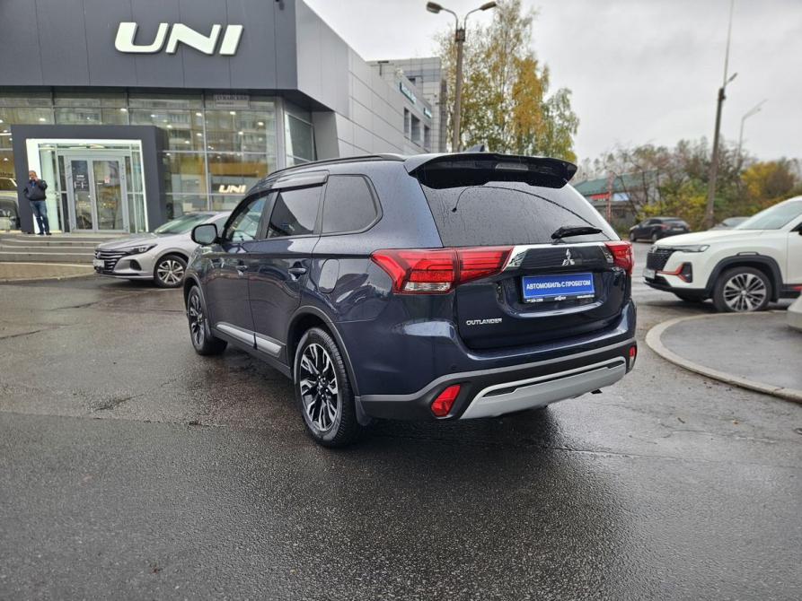 Mitsubishi Outlander III Рестайлинг 3 Санкт-Петербург  - изображение 6