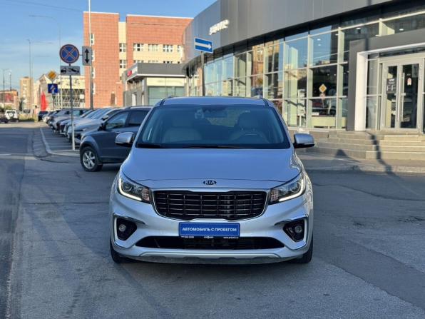 Kia Carnival III с пробегом 2019 года, цена 3 150 000 рублей, 54000 км, минивэн, Автокод Объявления