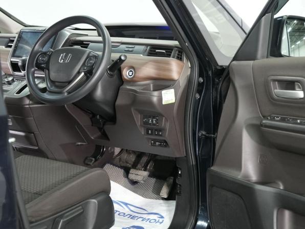 Honda Freed II Рестайлинг с пробегом 2019 года, цена 1 730 000 рублей, 62105 км, компактвэн, Автокод Объявления