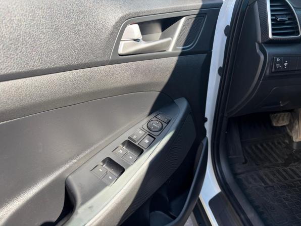 Hyundai Tucson III Рестайлинг с пробегом 2019 года, цена 2 361 000 рублей, 103142 км, внедорожник, Автокод Объявления