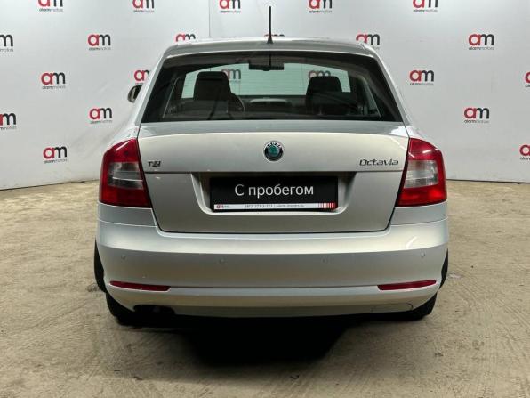 Skoda Octavia II (A5) Рестайлинг с пробегом 2012 года, цена 649 000 рублей, 296000 км, лифтбек, Автокод Объявления