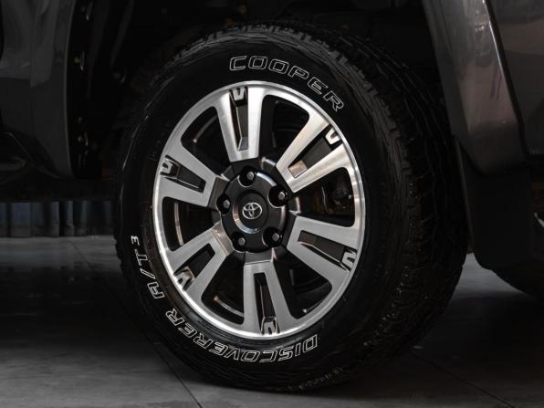 Toyota Tundra II Рестайлинг с пробегом 2018 года, цена 7 099 000 рублей, 123449 км, offers.body_type.unknown, Автокод Объявления