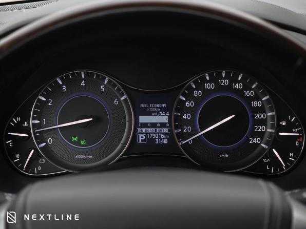 Infiniti QX80 I Рестайлинг 2 с пробегом 2018 года, цена 3 590 000 рублей, 180000 км, внедорожник, Автокод Объявления