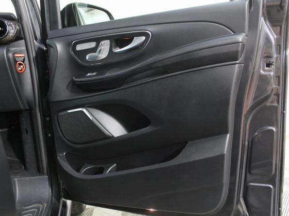 Mercedes-Benz V-Класс III (W447) Рестайлинг с пробегом 2022 года, цена 7 000 000 рублей, 113079 км, минивэн, Автокод Объявления