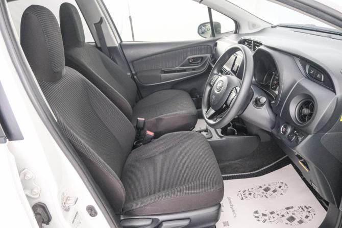 Toyota Vitz III (XP130) Рестайлинг 2 с пробегом 2019 года, цена 949 000 рублей, 102250 км, хэтчбек, Автокод Объявления