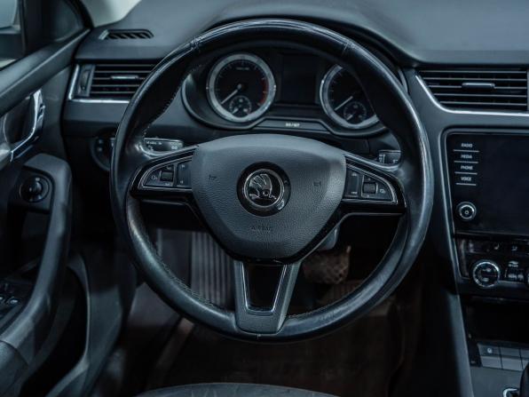 Skoda Octavia III (A7) Рестайлинг с пробегом 2019 года, цена 1 700 000 рублей, 162966 км, лифтбек, Автокод Объявления