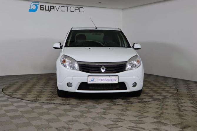Renault Sandero I с пробегом 2013 года, цена 949 990 рублей, 26697 км, хэтчбек, Автокод Объявления