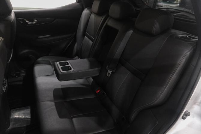Nissan Qashqai II с пробегом 2018 года, цена 1 909 000 рублей, 70000 км, внедорожник, Автокод Объявления