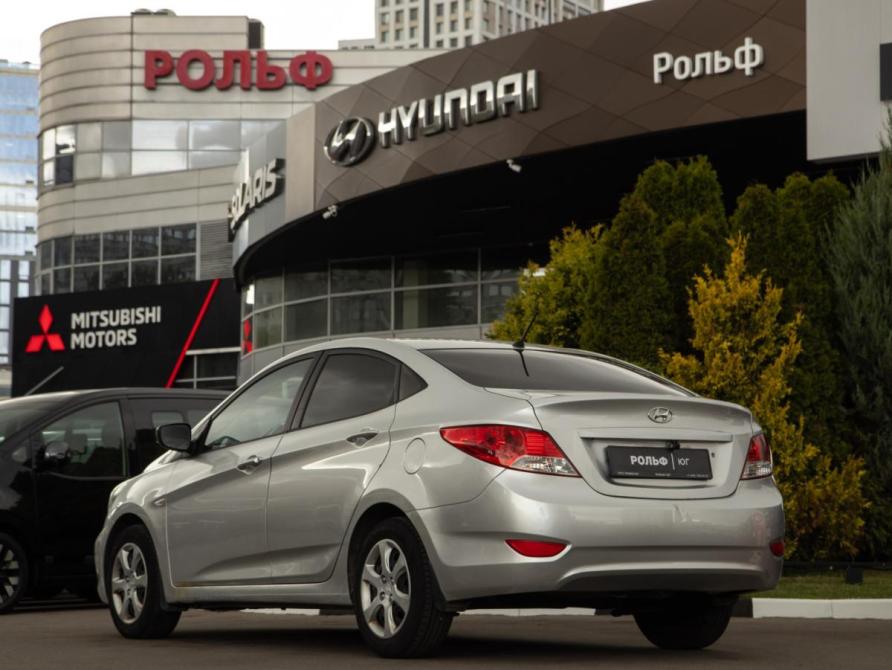 Hyundai Solaris I Москва  - изображение 5