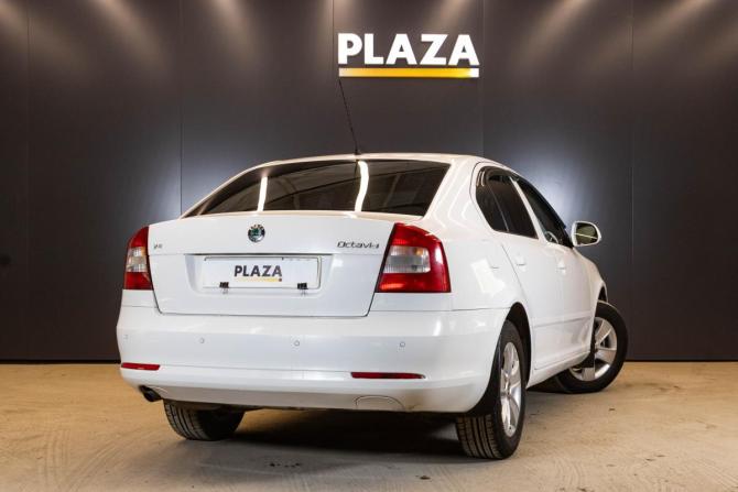 Skoda Octavia II (A5) Рестайлинг с пробегом 2010 года, цена 839 000 рублей, 204571 км, лифтбек, Автокод Объявления