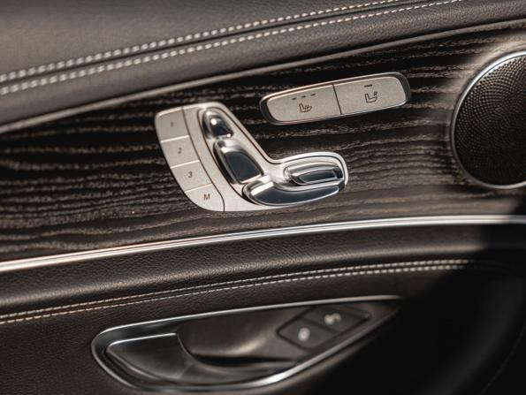 Mercedes-Benz E-Класс V (W213 S213 C238) с пробегом 2017 года, цена 3 398 000 рублей, 59997 км, седан, Автокод Объявления