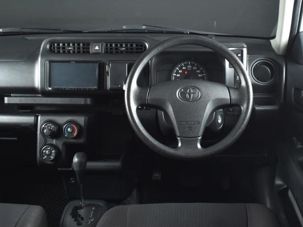Toyota Probox I Рестайлинг с пробегом 2021 года, цена 1 249 995 рублей, 70291 км, универсал, Автокод Объявления