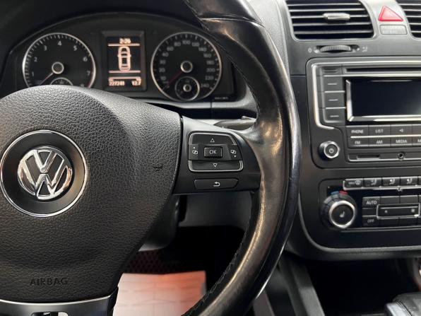 Volkswagen Jetta V с пробегом 2010 года, цена 880 000 рублей, 227421 км, седан, Автокод Объявления