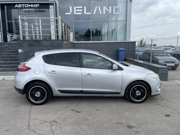 Renault Megane III с пробегом 2010 года, цена 550 000 рублей, 308355 км, хэтчбек, Автокод Объявления