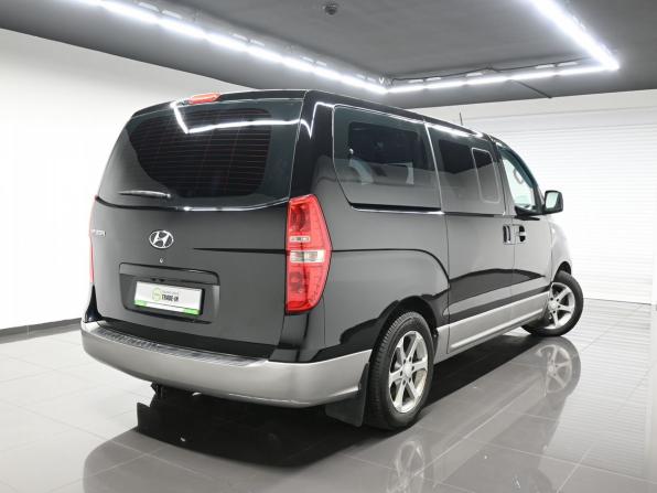Hyundai H-1 II с пробегом 2013 года, цена 1 845 000 рублей, 211156 км, минивэн, Автокод Объявления