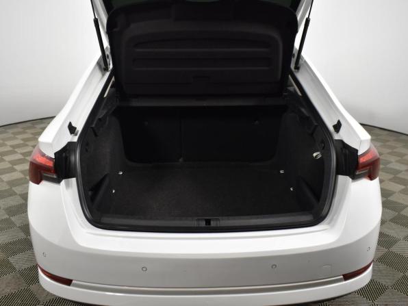 Skoda Octavia IV (A8) с пробегом 2021 года, цена 1 843 100 рублей, 173871 км, лифтбек, Автокод Объявления
