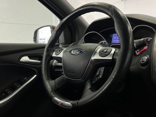 Ford Focus ST III с пробегом 2012 года, цена 1 199 000 рублей, 176055 км, универсал, Автокод Объявления